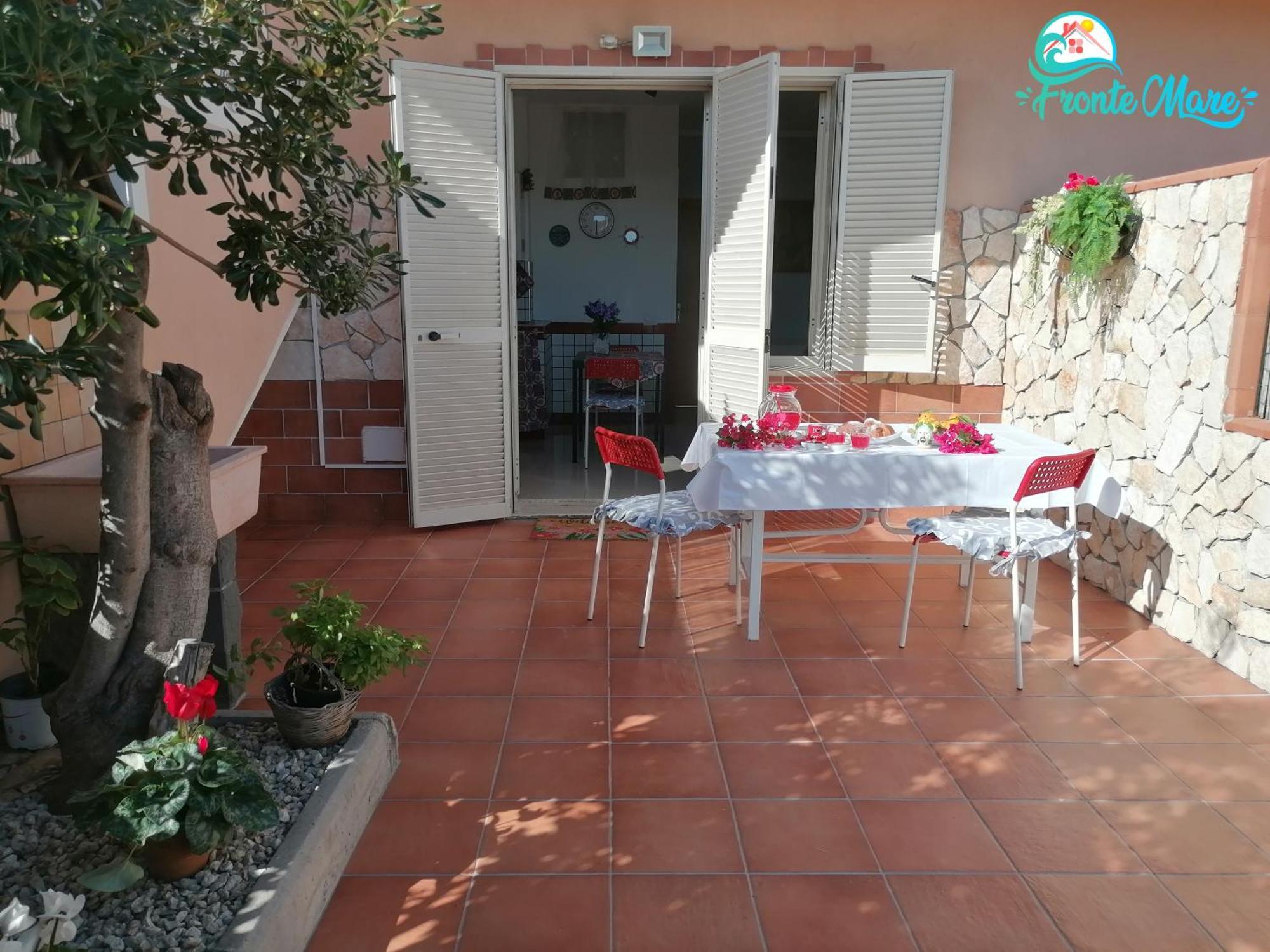 Vila Casa Fronte Mare Santa Teresa Di Riva Exteriér fotografie